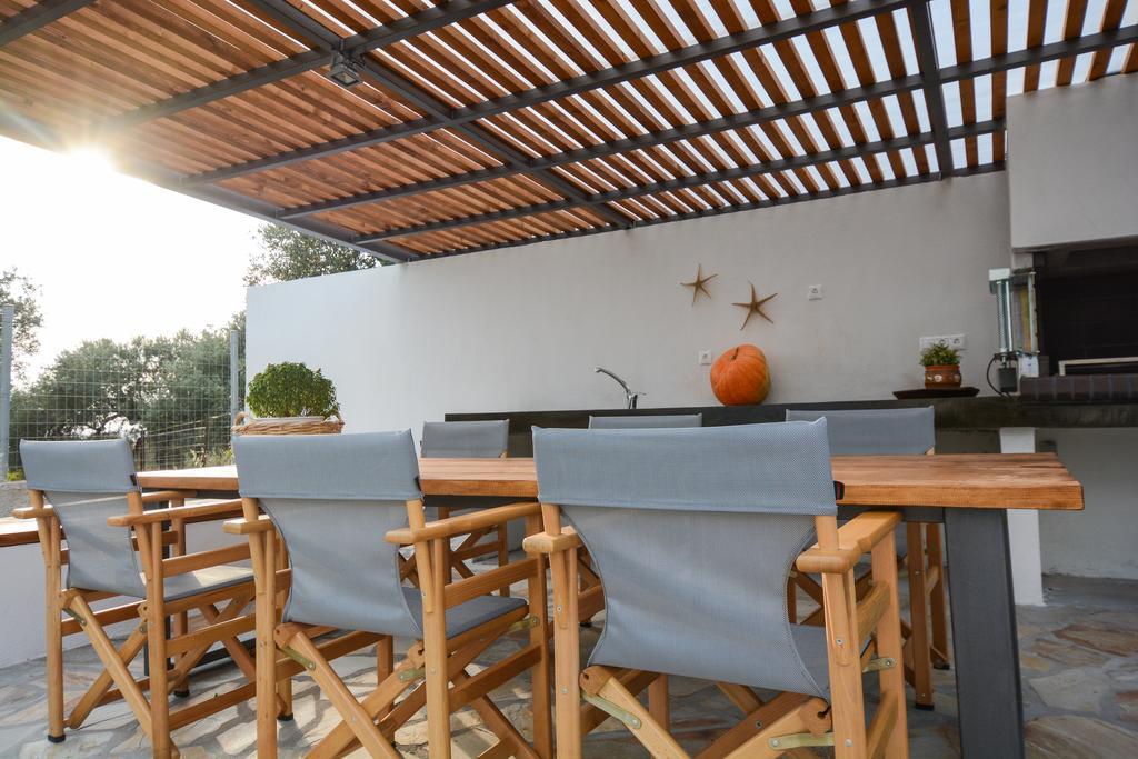 Villa Almira Luxury Apartments Ouranoupoli Exterior photo