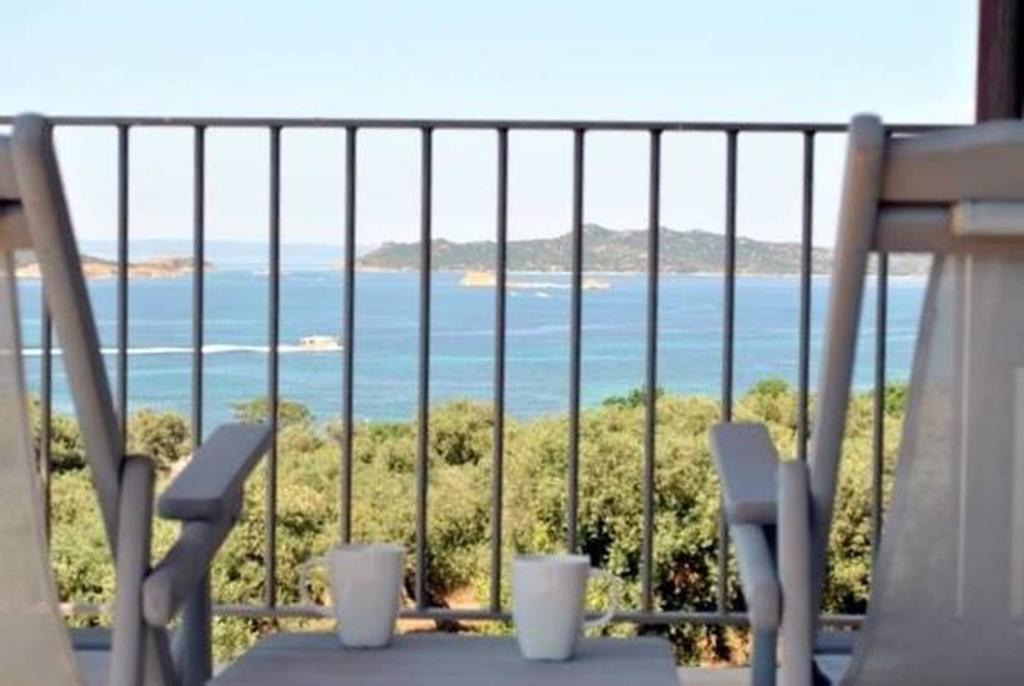 Villa Almira Luxury Apartments Ouranoupoli Room photo