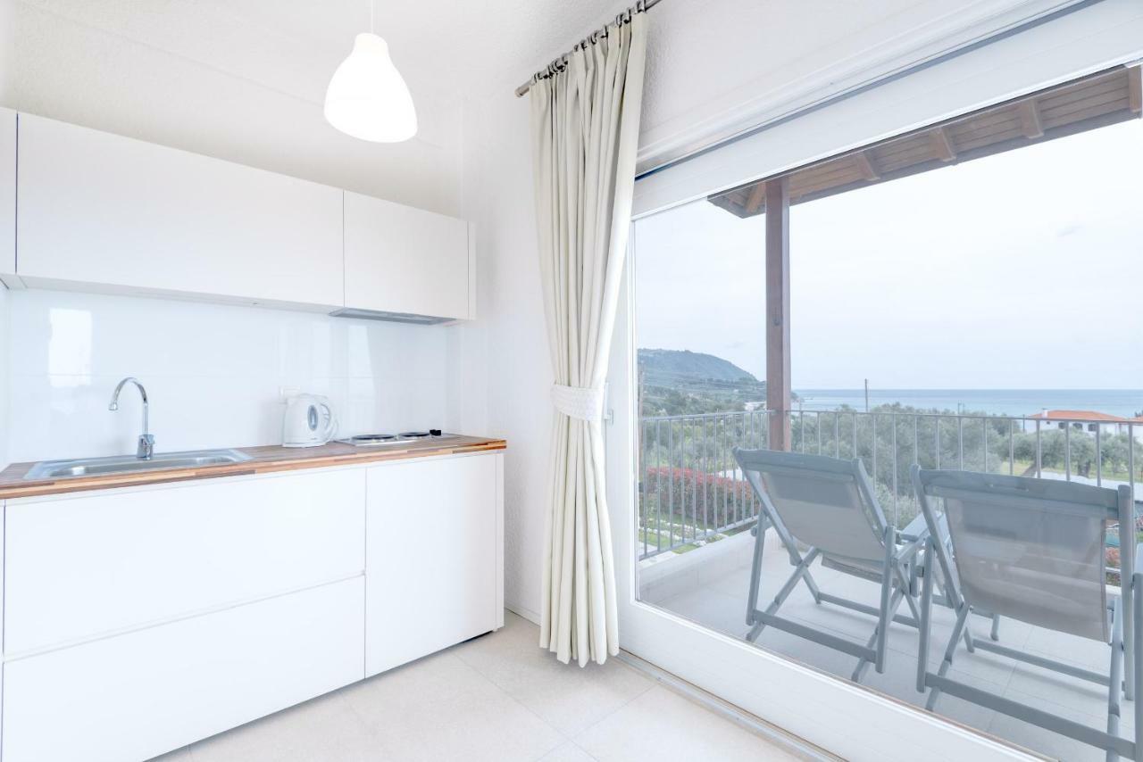 Villa Almira Luxury Apartments Ouranoupoli Exterior photo