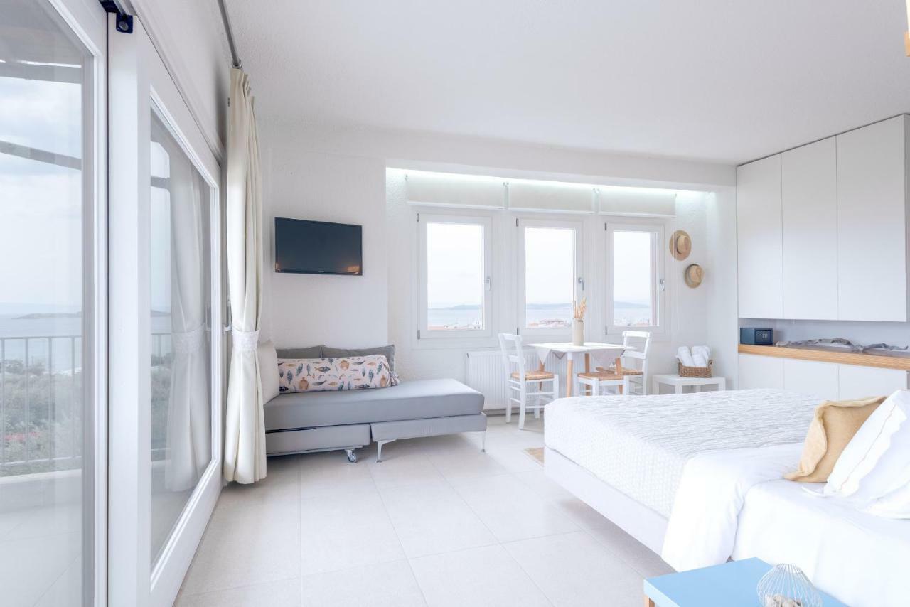 Villa Almira Luxury Apartments Ouranoupoli Exterior photo