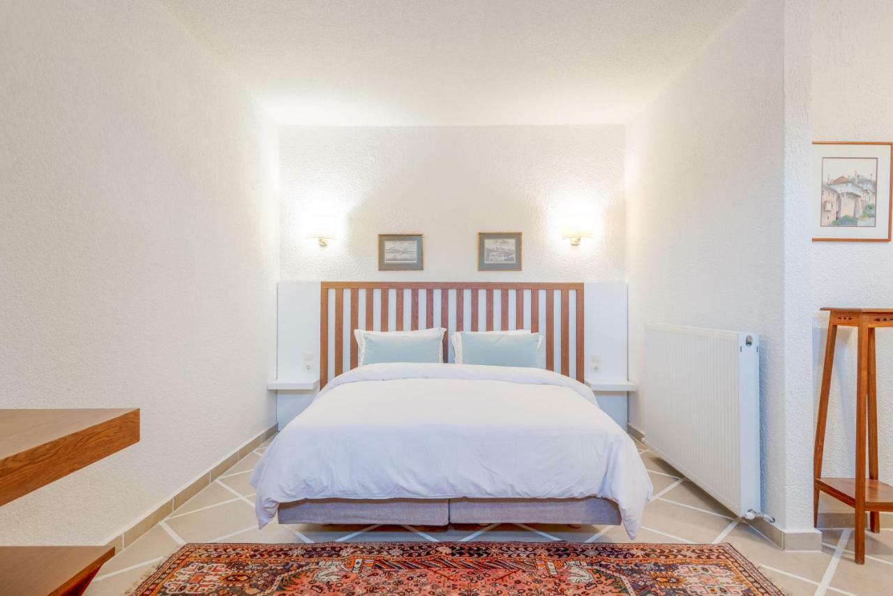 Villa Almira Luxury Apartments Ouranoupoli Exterior photo